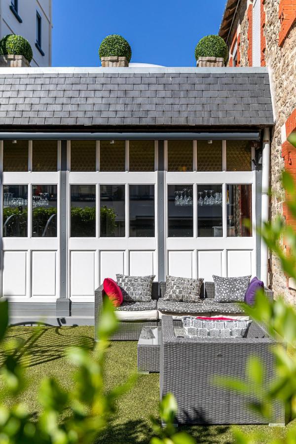 Des Dunes Hotel